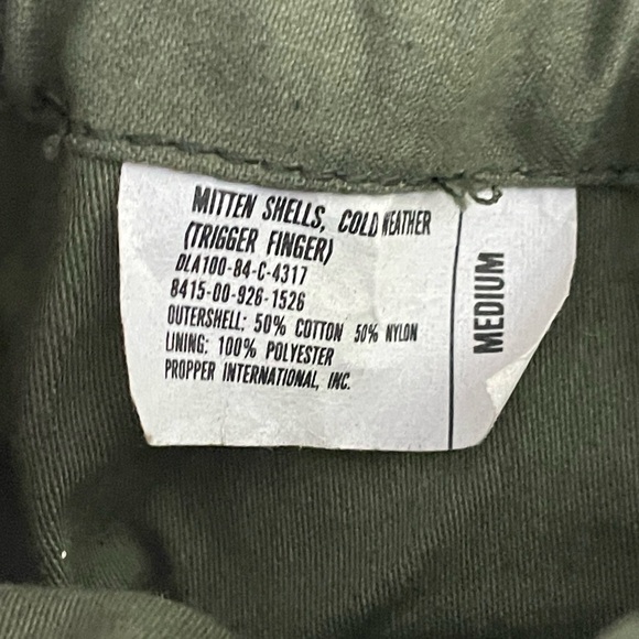 US Military Cold Weather Trigger Finger Mittens With Liners Size Medium - Picture 2 of 6